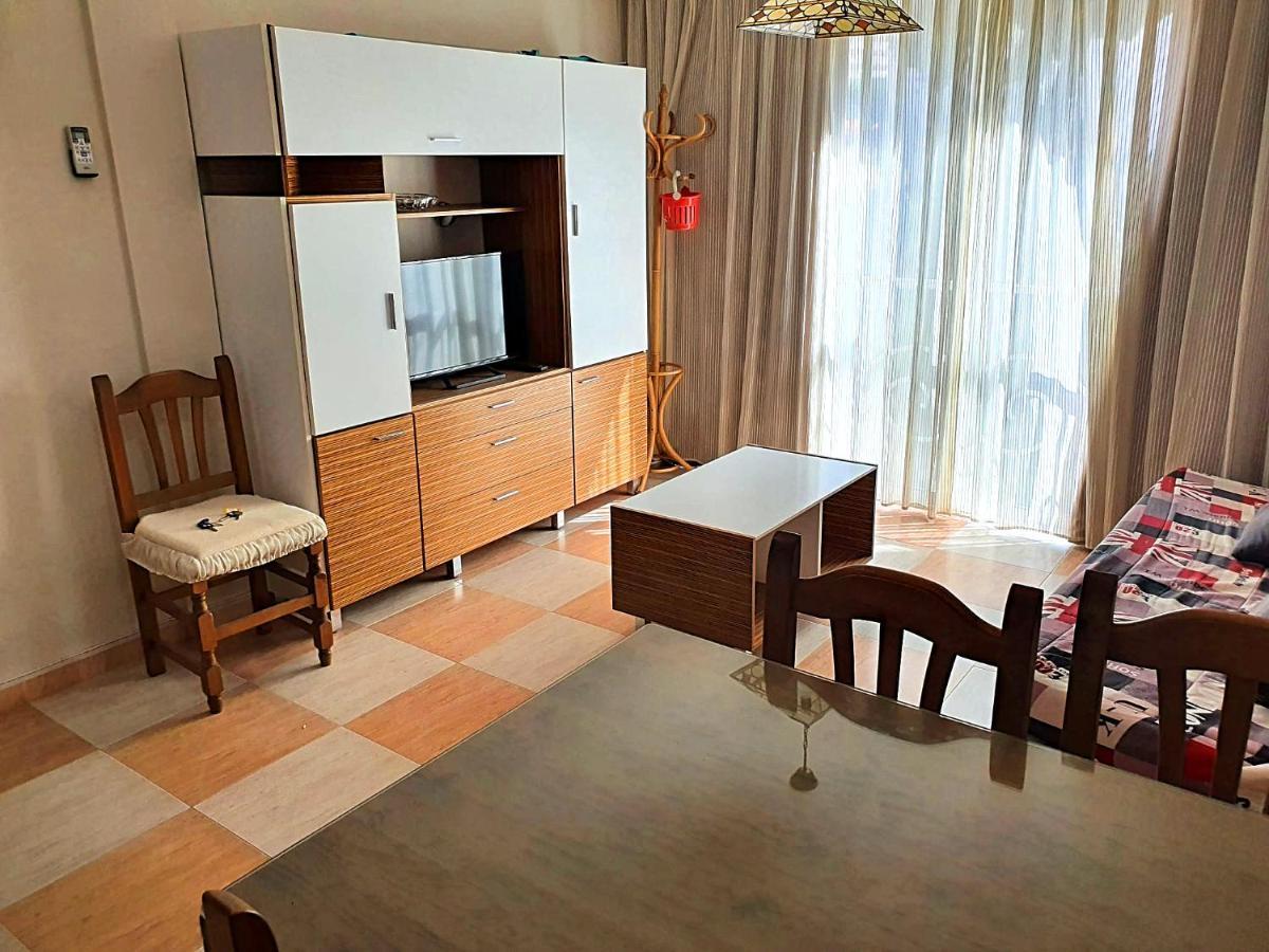 Apartamento Un Dormitorio En Benidorm Luaran gambar