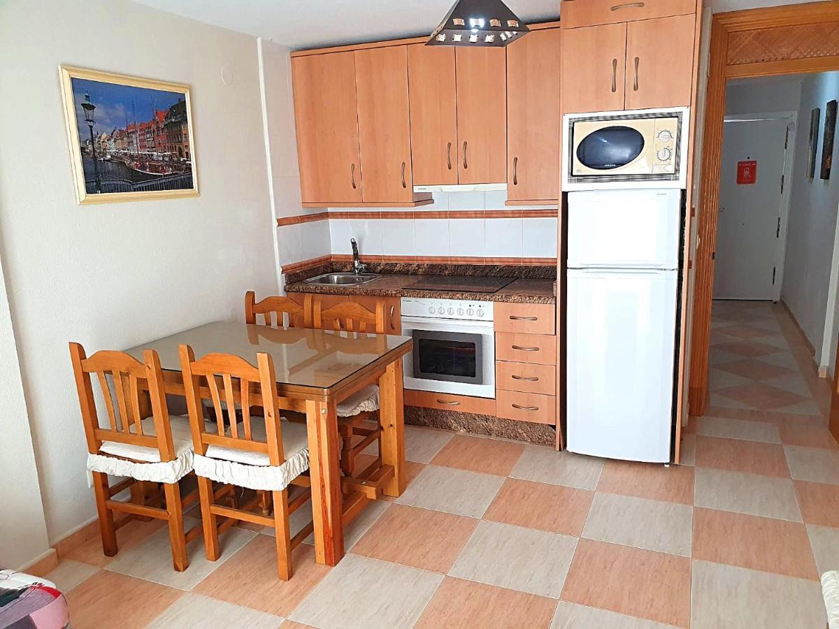 Apartamento Un Dormitorio En Benidorm Luaran gambar